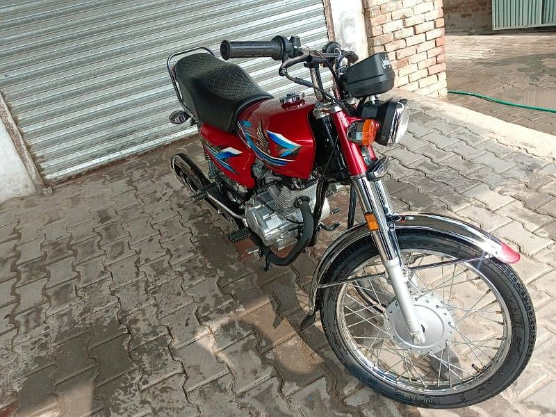 bilkul okay commission bike ki hai 10 by 10 condition 1