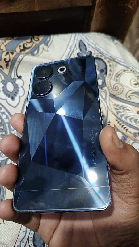 techno camon 20 pro 16. . . 256   full box original dabba charger 0