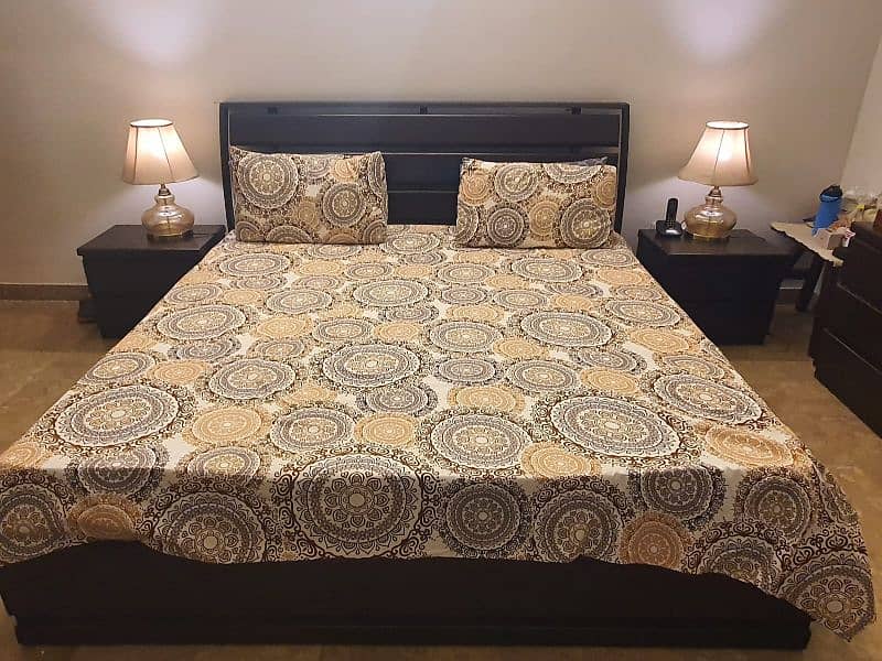 Bed room set 1