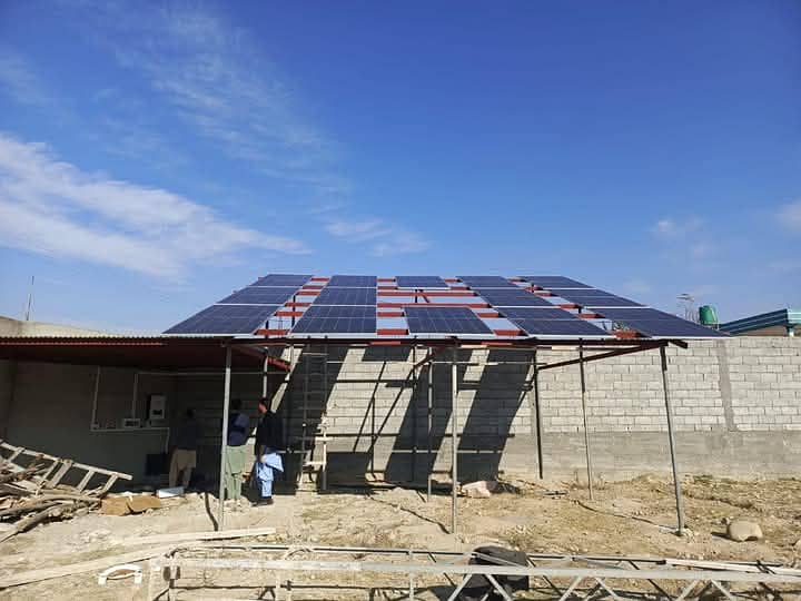 Solar Panel /Solar Installation Services /Solar System/solar inverter 11