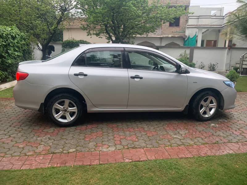 Toyota Corolla GLI 2009 Dec Reg 2010. 7