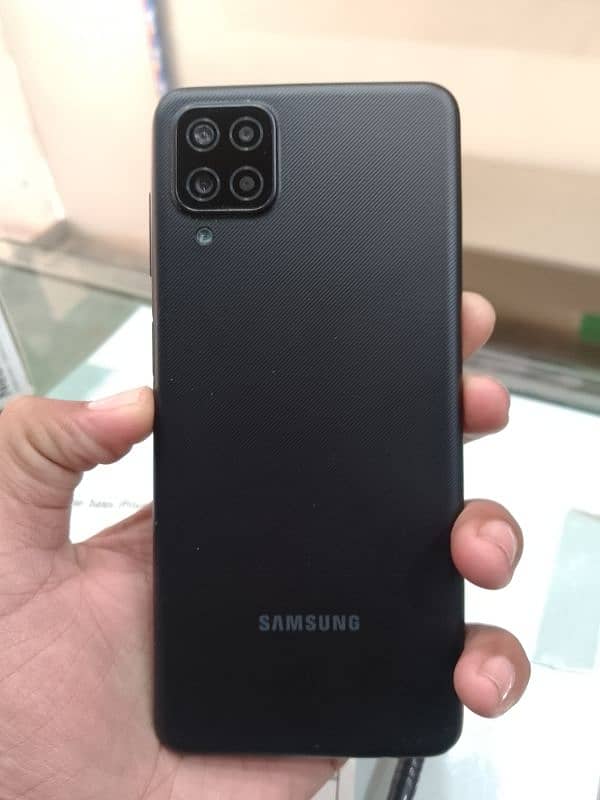 Galaxy A12 0