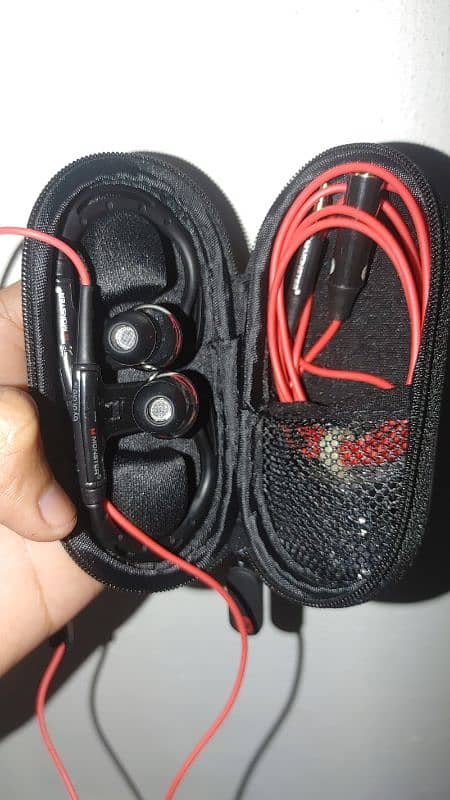 Powerbeats Wired Handsfree 4