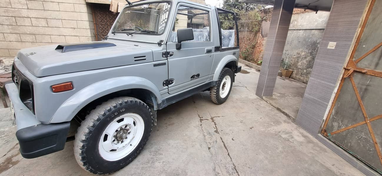 Suzuki Jeep SJ410 0