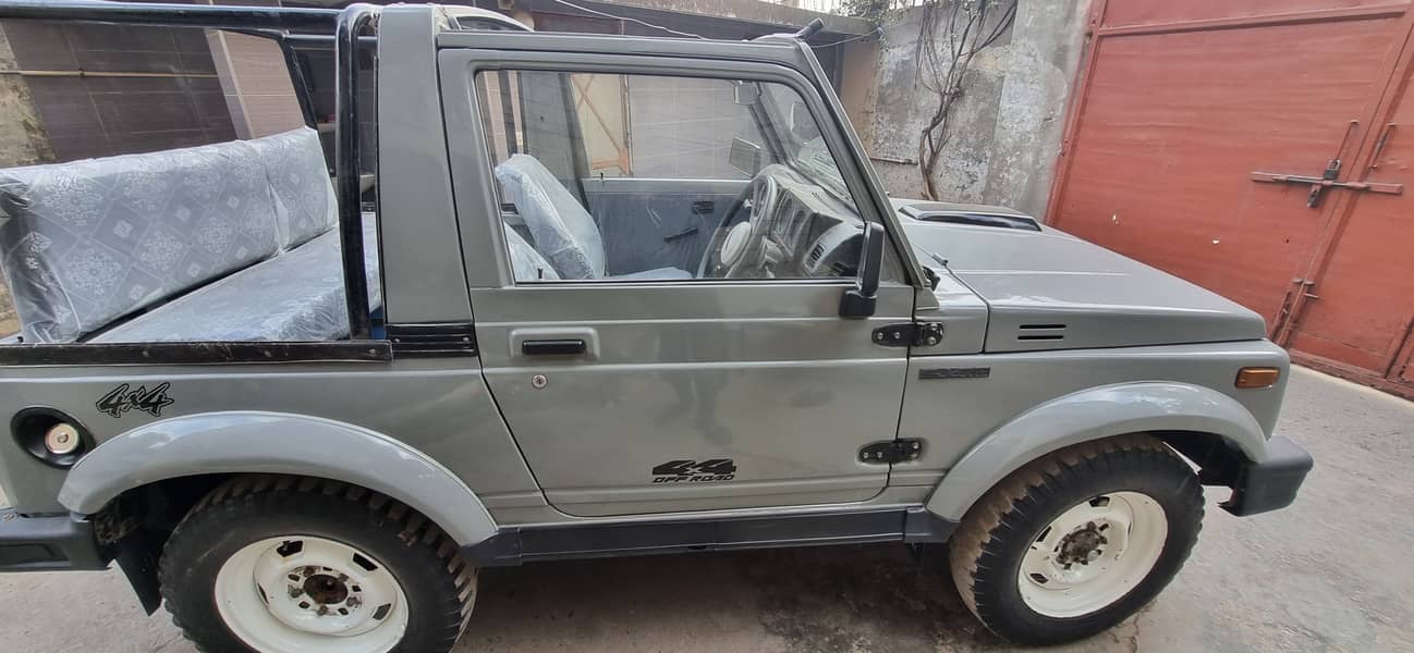 Suzuki Jeep SJ410 1