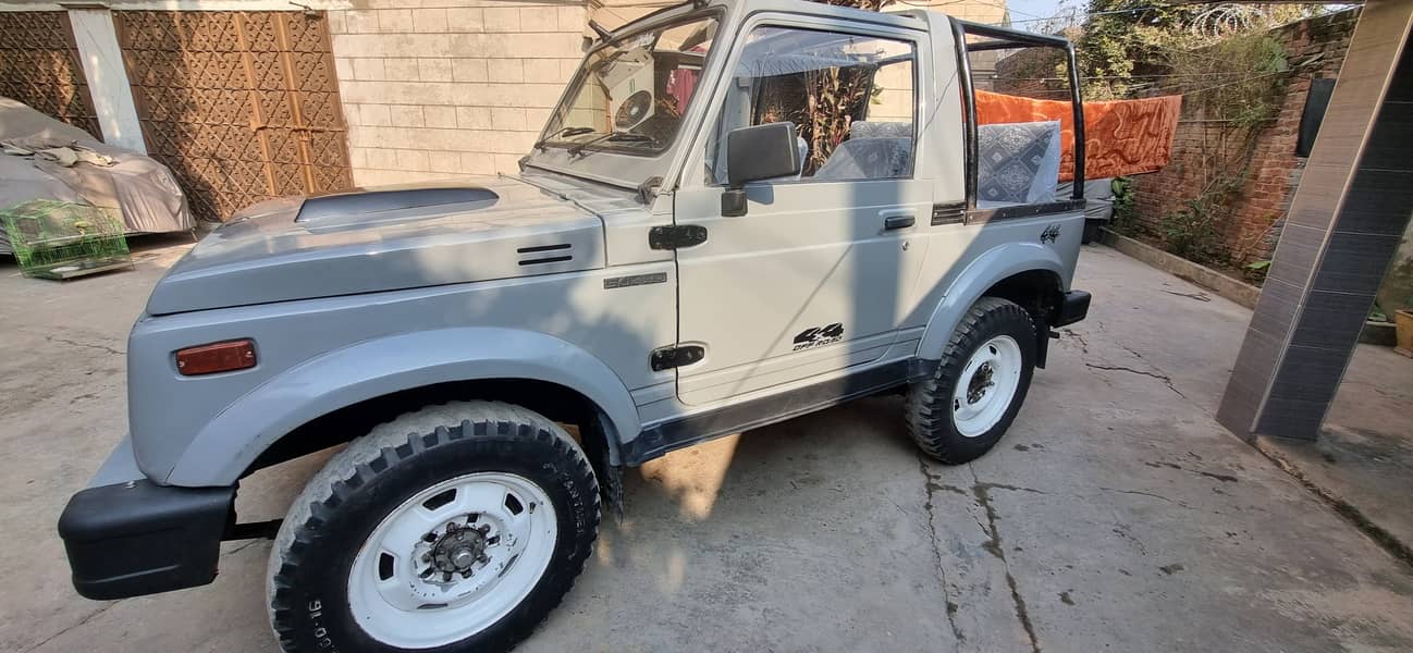 Suzuki Jeep SJ410 6