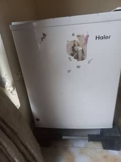 mini haier fridge