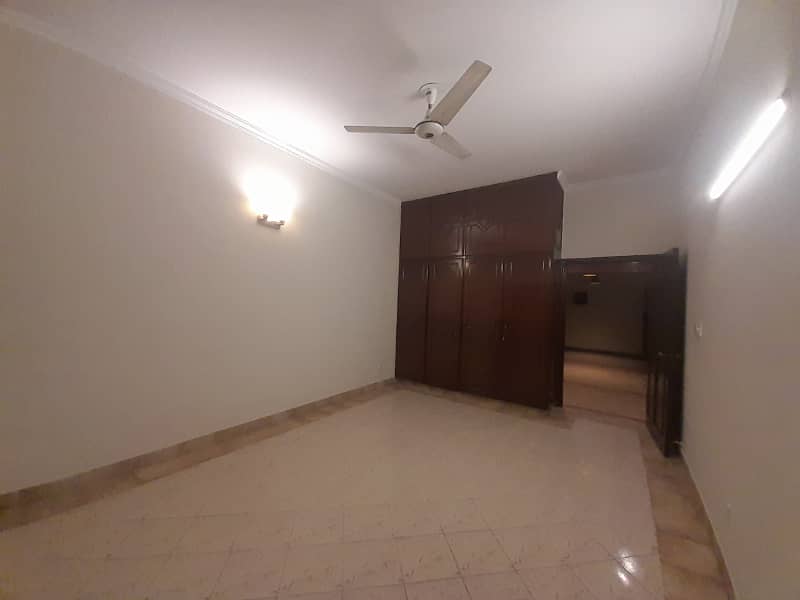 10 marla full house available for Rent in dha phase 1 14