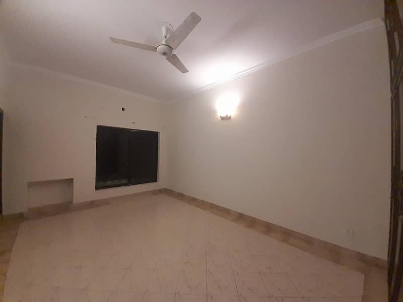 10 marla full house available for Rent in dha phase 1 15