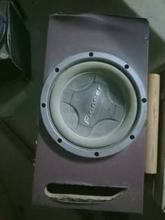 complete set wooffer poineer 2 kenwood speakers 1 amplifire