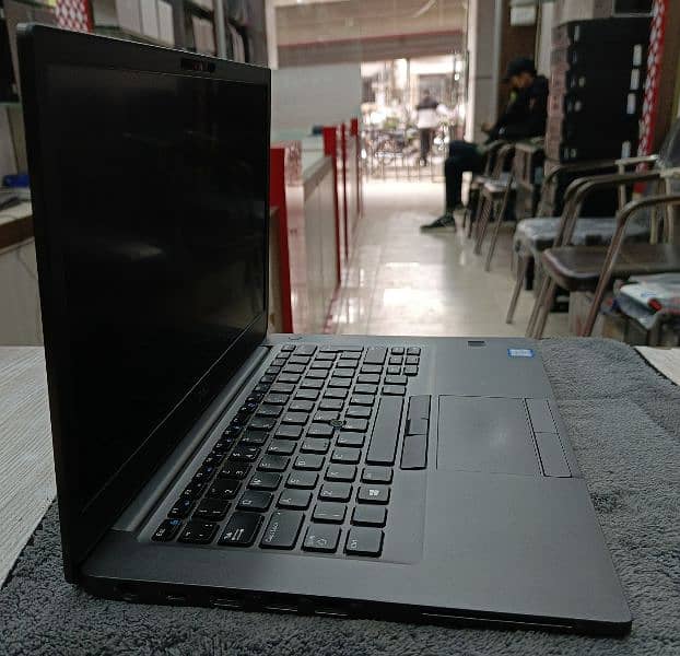 Dell latitude 7490 i7 8th gen ram 16 GB SSD 512 gb 2