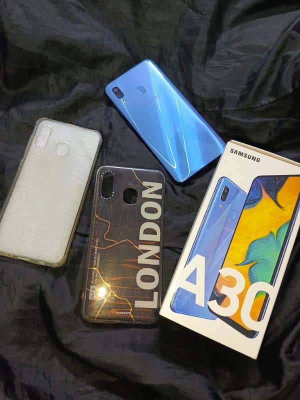 samsung A30 4/64 with box 10/10 just like fresh 2 paoch selad phone 0