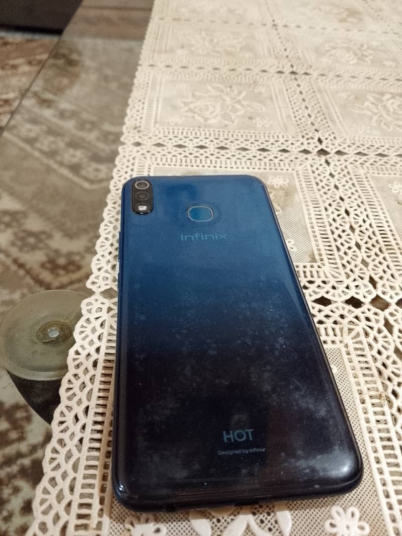 Infinix hot 8 lite 1