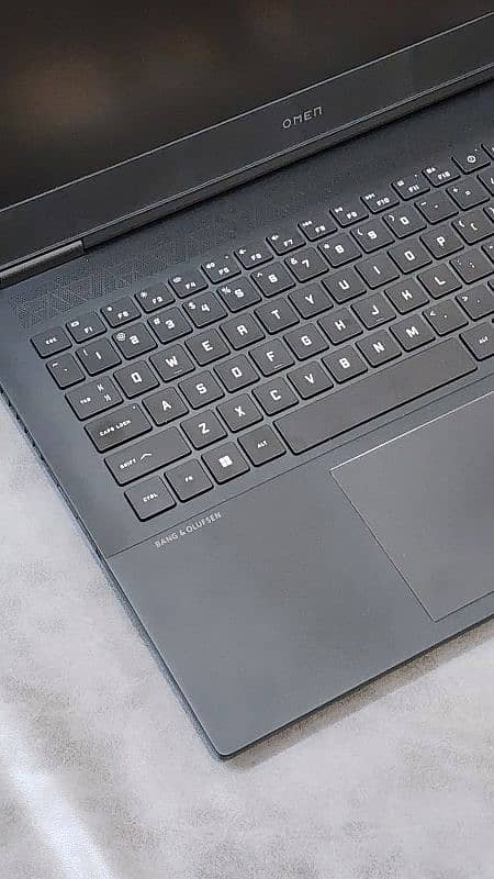 HP OMEN 16 I9 13TH RTX 4060 8GB 1