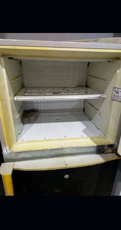 Refrigerator for sale 0