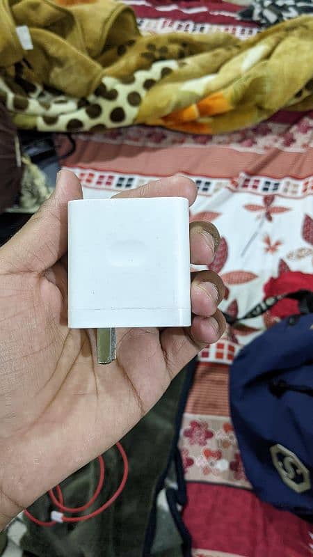 OnePlus 80W fast adapter and cable 1