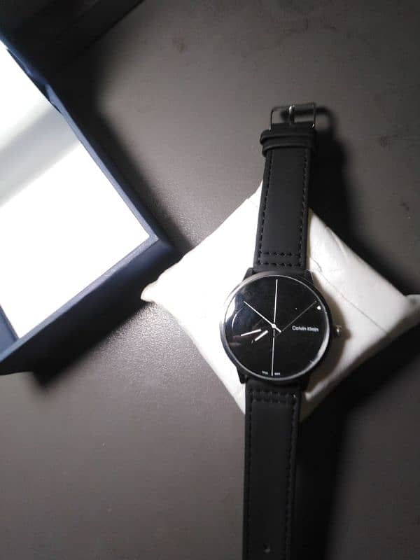 Analogue Lather Strap Watch 4