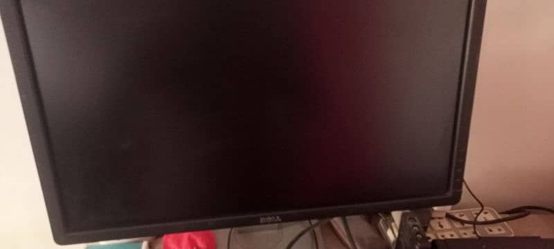 dell IPS lcd 24 inch with hydrolic stand 0