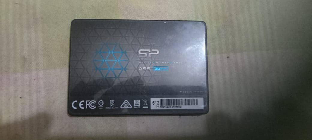 Laptop and SSD 6