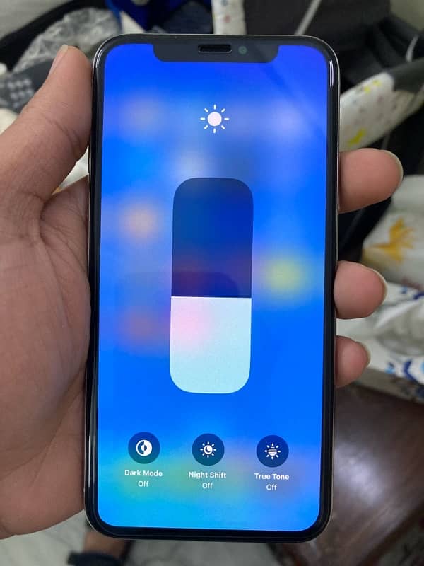 IPhone X  (with box) 8