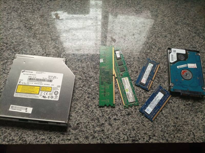 LAPTOP ASSESORIES USED HARD DISK,RAM,AND DVD ROM 6