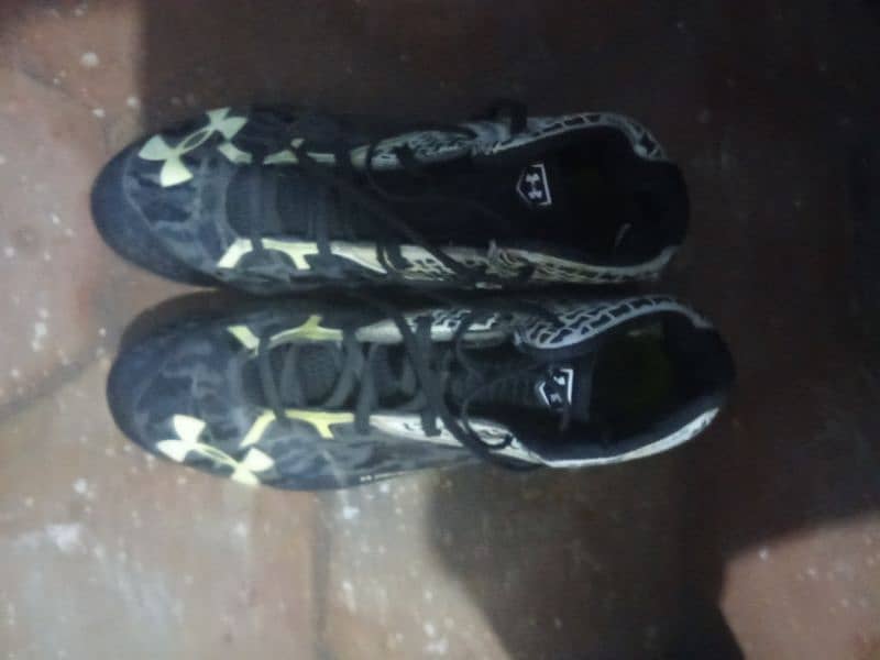 football shoes or studs 0