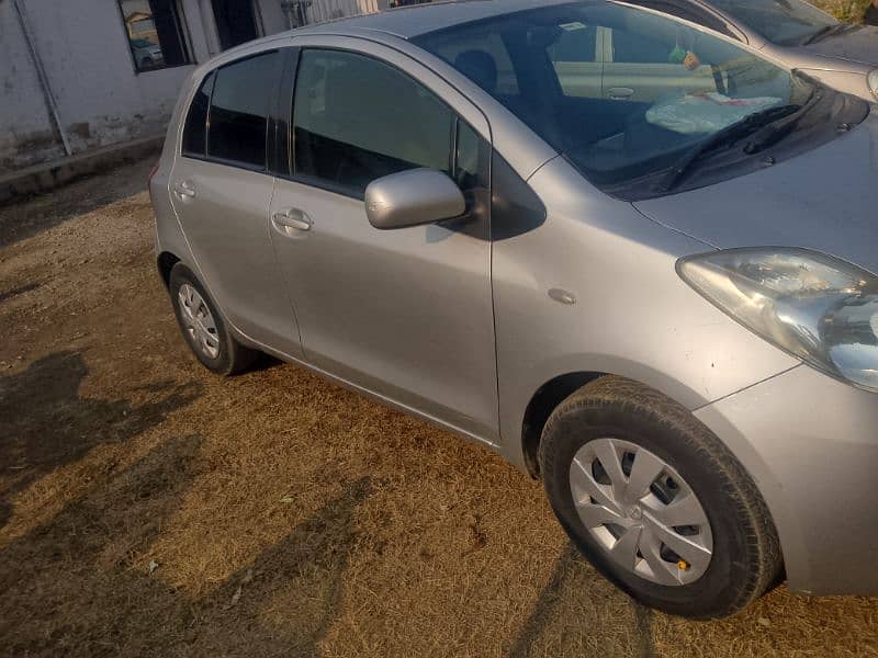 Toyota Vitz(Antiqe) 5