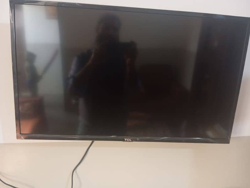 TCL LED TV 3