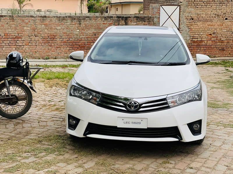 Toyota Altis Grande 2015 4