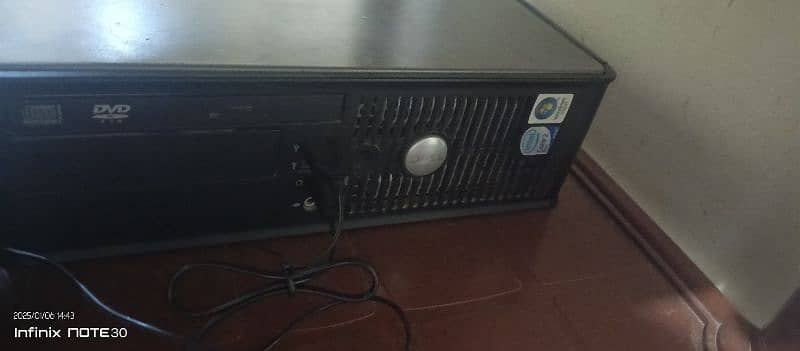 I am selling my dell optilex 755 best for students and office work. 0