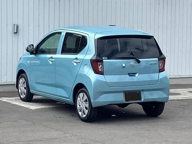 Daihatsu Mira X SA lll 2022 3