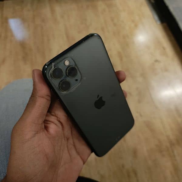 iphone 11 pro PTA Approved 7