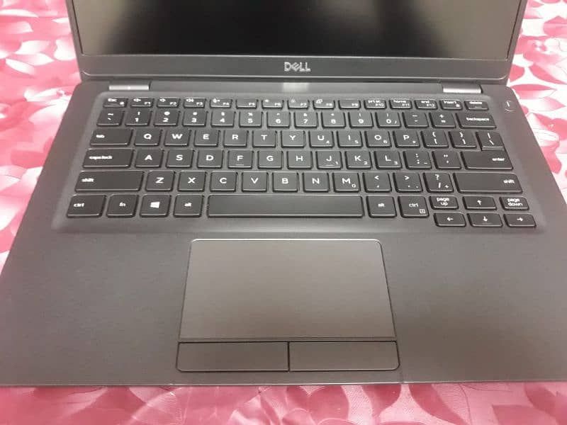 Dell i5 8th Gen Latitude 5300 0