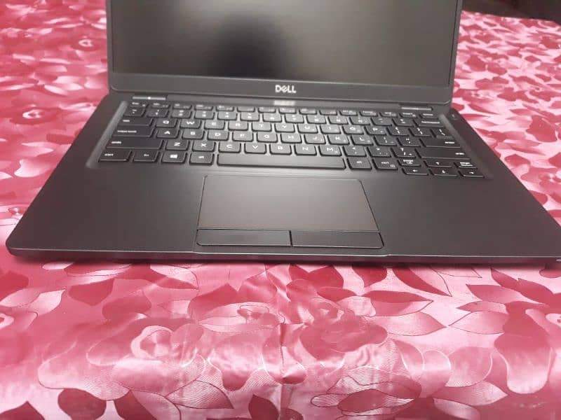 Dell i5 8th Gen Latitude 5300 1