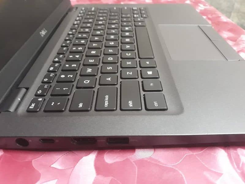 Dell i5 8th Gen Latitude 5300 4