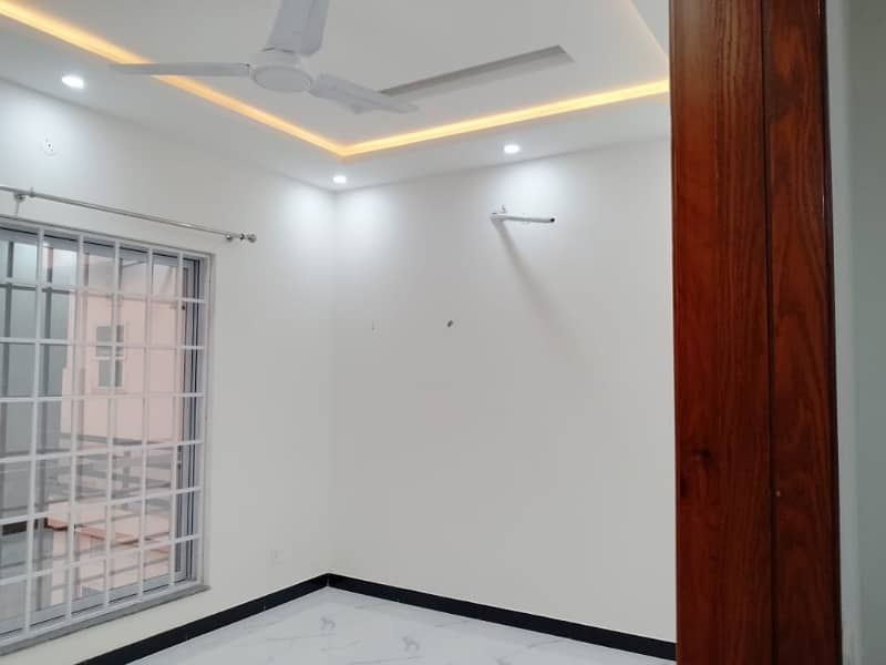 6.5 Marla Brand New Street Corner House Available For Rent 2