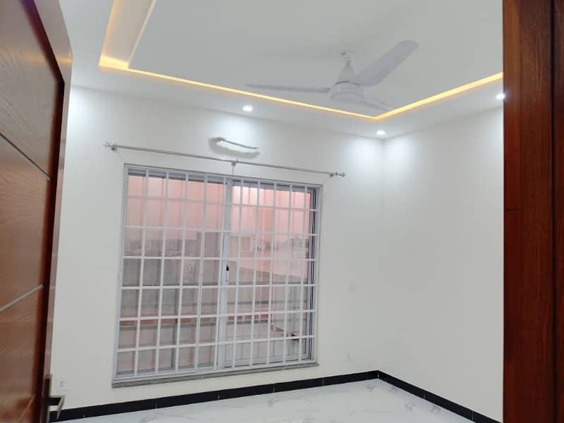 6.5 Marla Brand New Street Corner House Available For Rent 5