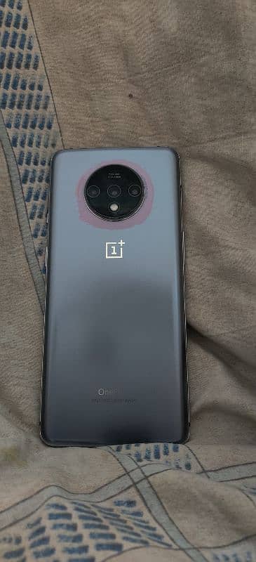 OnePlus 7T 1