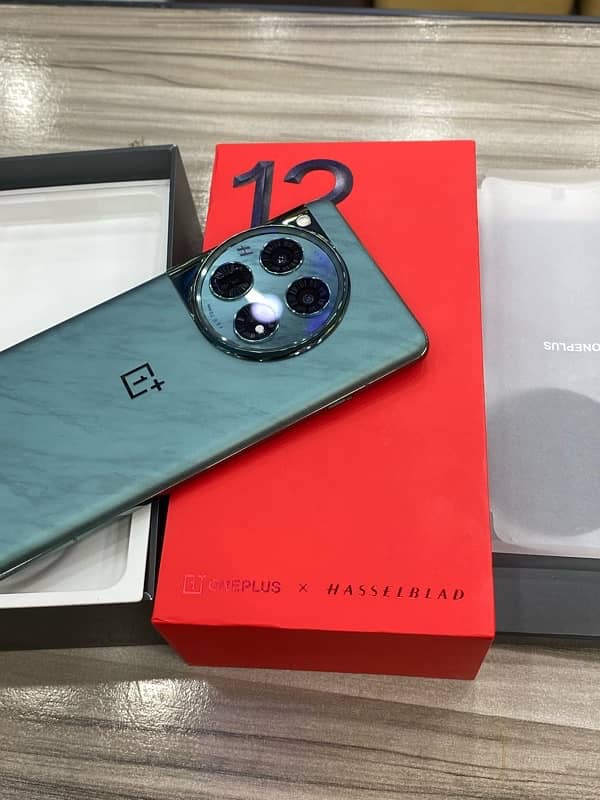 oneplus 12 offical pta 16/512 Brand new phone 4