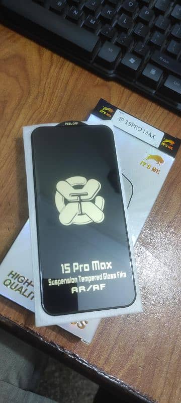 iPhone 15 pro max AR glass protector 4