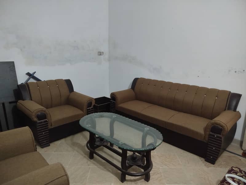 Self made sofa set is for sale 0