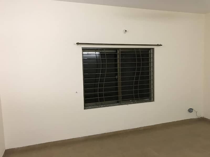 UPPER PORTION 4 RENT IN WAPDA TOWN 26