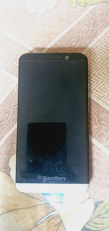 Blackberry z30 2