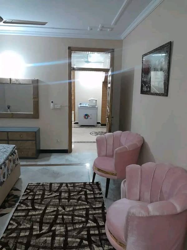 FULL FURNISHED RENOVATED 1