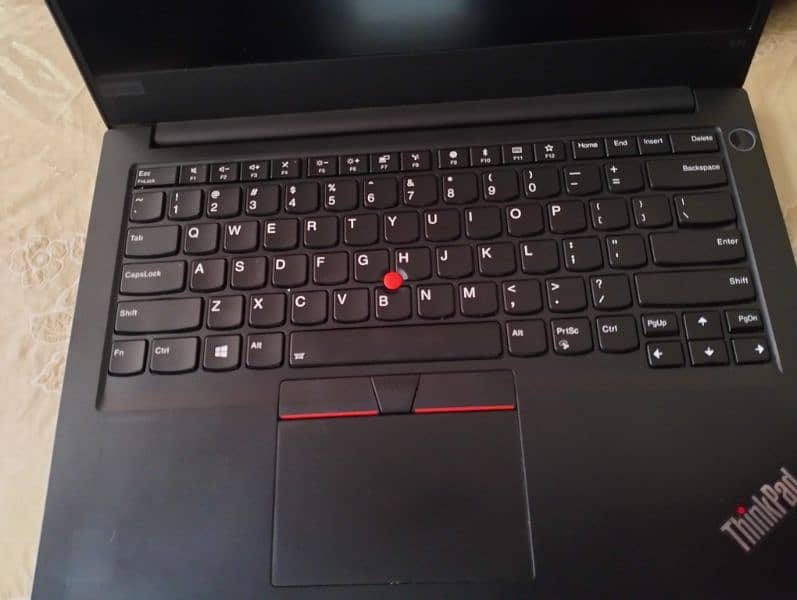 Lenovo thinkpad i5 10th gen 1