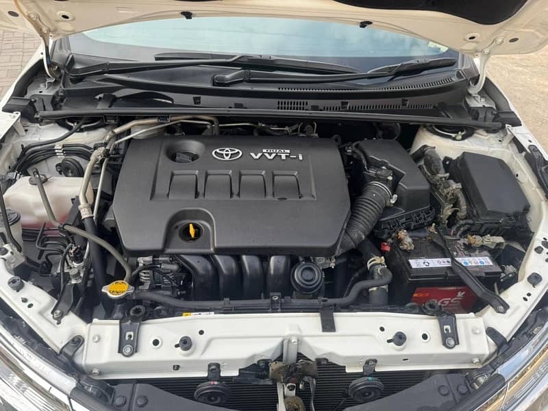 Toyota Altis Grande X CVT-1.8 2021 5