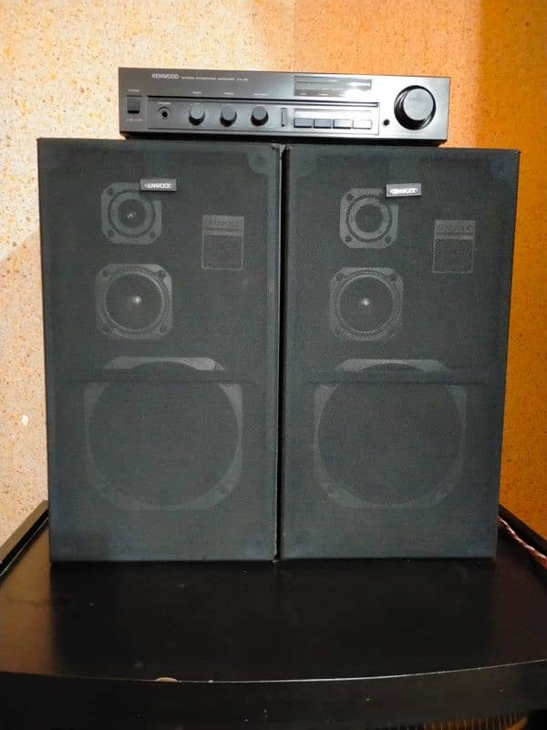 Amplifier with 3 Way Speaker System KENWOOD 2