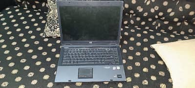 hp laptop 2gb 250gb cor2do