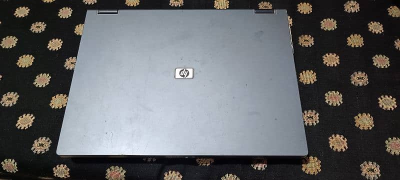 hp laptop 2gb 250gb cor2do 2