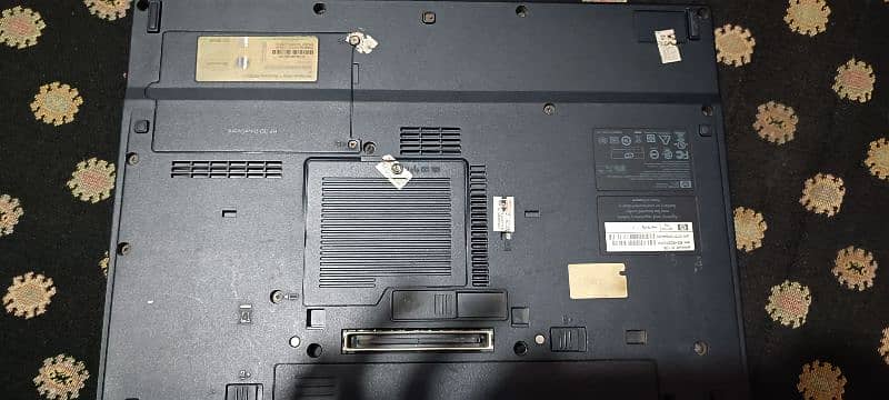 hp laptop 2gb 250gb cor2do 3